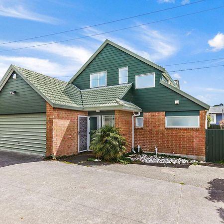 Private And Sunny 3-Bedroom Home With Parking Auckland Exterior foto