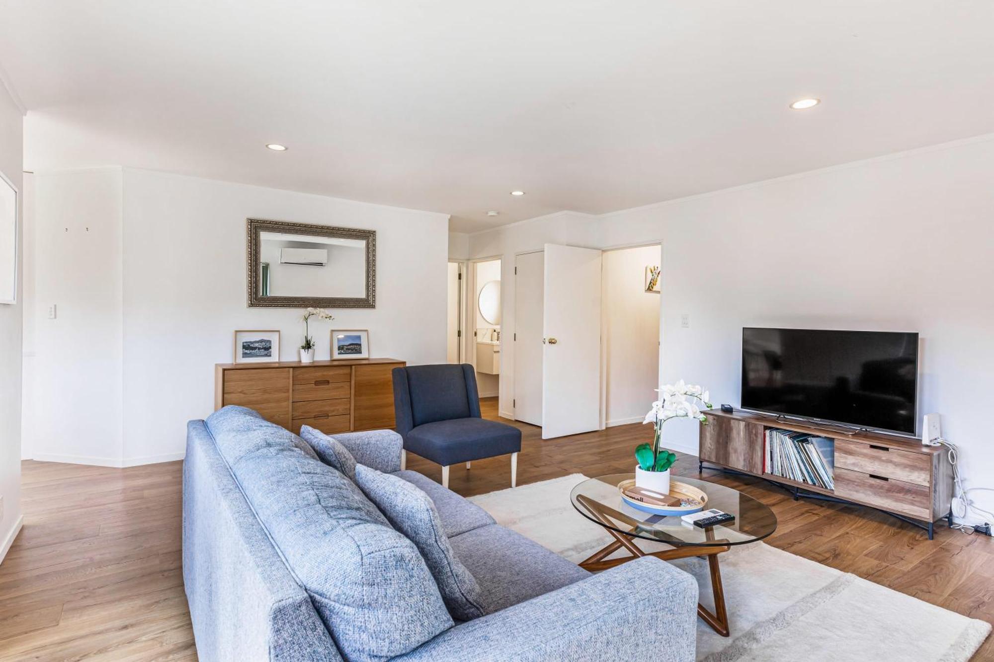 Private And Sunny 3-Bedroom Home With Parking Auckland Exterior foto